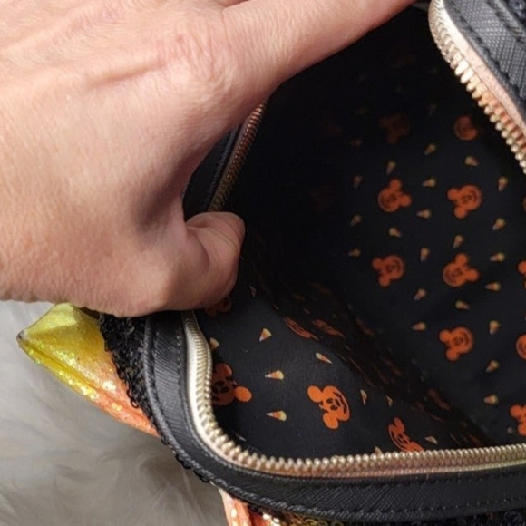 Loungefly Candy Corn Backpack used - Picture 11 of 11